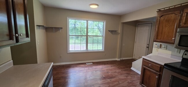 Photo - 2180 Riverway Dr