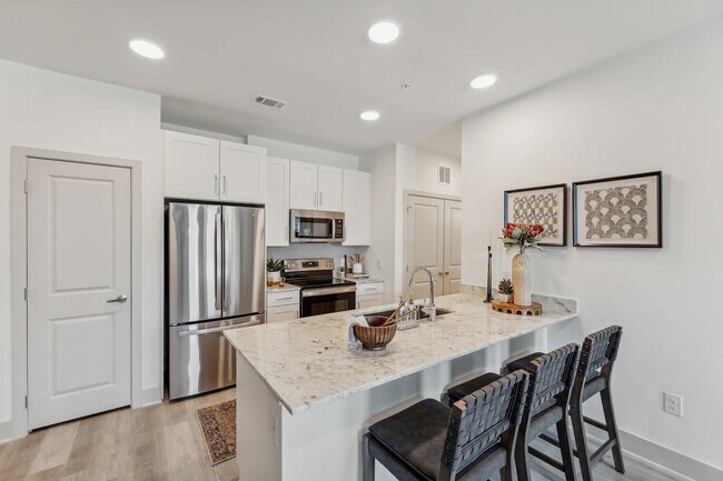 Building Photo - 2020 Grandway Dr Unit 8203