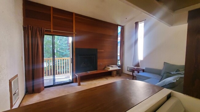 Photo - NEW PHOTOS COMING SOON!1 BDRM Kings Run Co...