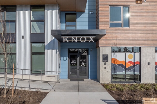Entrance - Knox