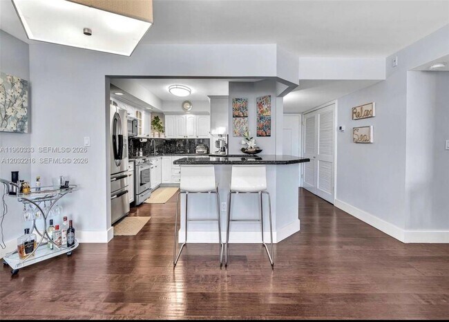 Photo - 6423 Collins Ave Unit 409