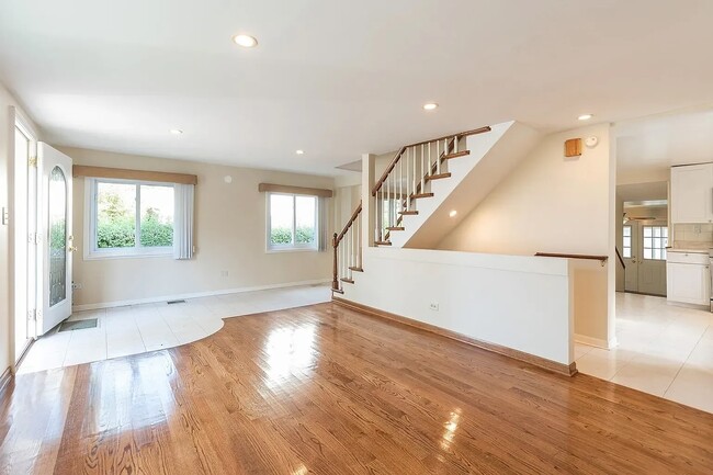 Photo - 919 Greenwood Ave