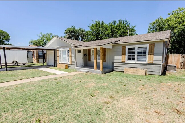 Photo - 3706 26th St