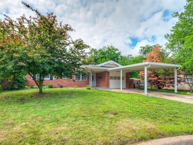 Photo - 1220 Columbia Ct