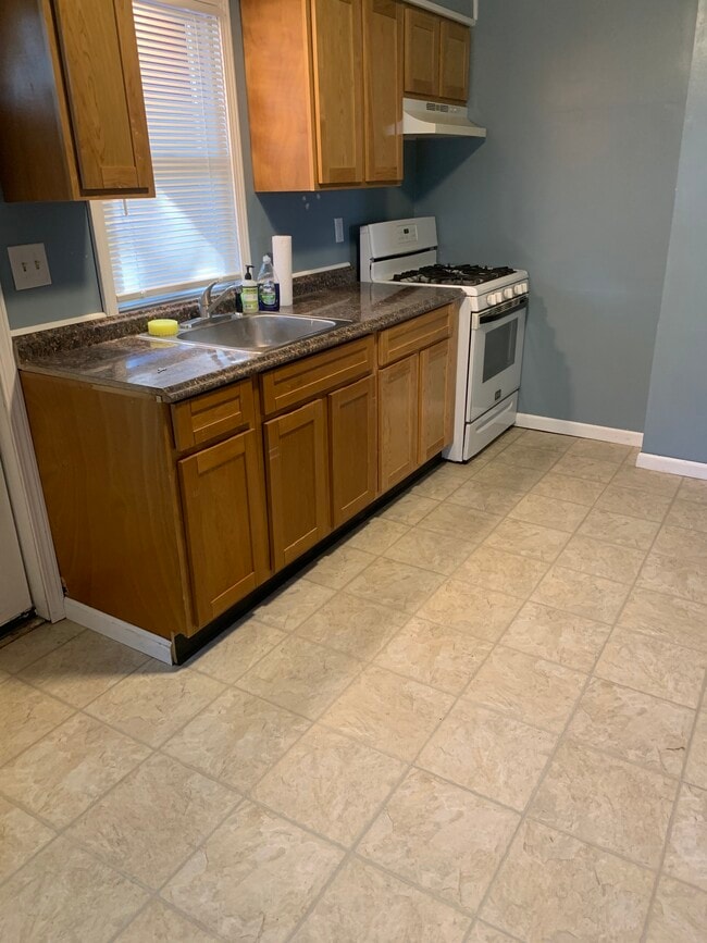 Photo - 56 Farr Ave Unit 56 Farr Ave