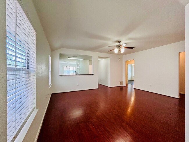 Photo - 4905 Irvine Ln