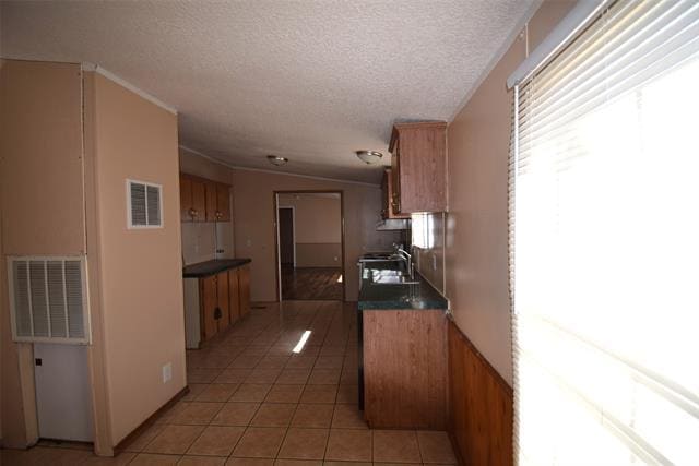 Photo - 6000 Spring Creek Pkwy