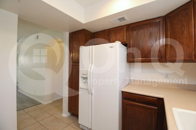 Photo - 5950 N 78th St