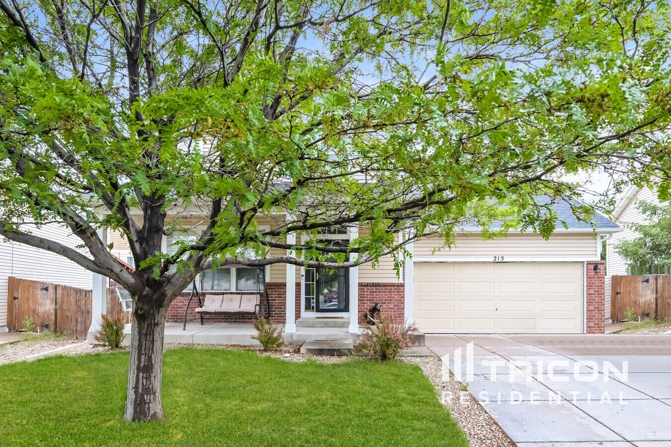 Photo - 215 Homestead Way