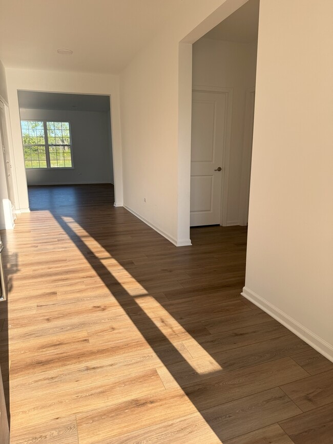 Photo - 10891 Thomas St