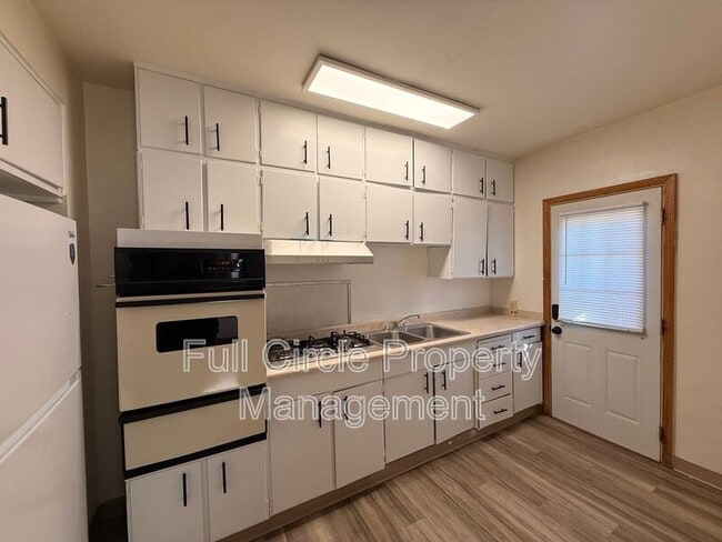 Building Photo - 2415 F St