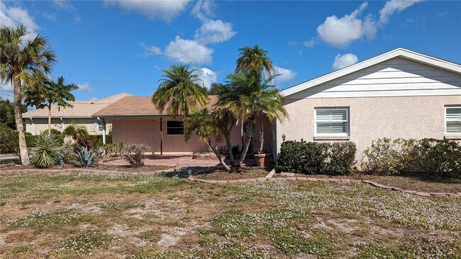 Photo - 2500 Bayshore Rd