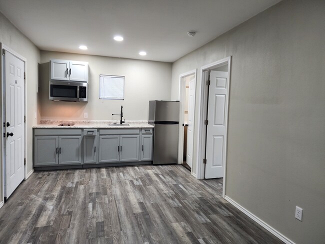 Photo - 1050 Shephard Dr