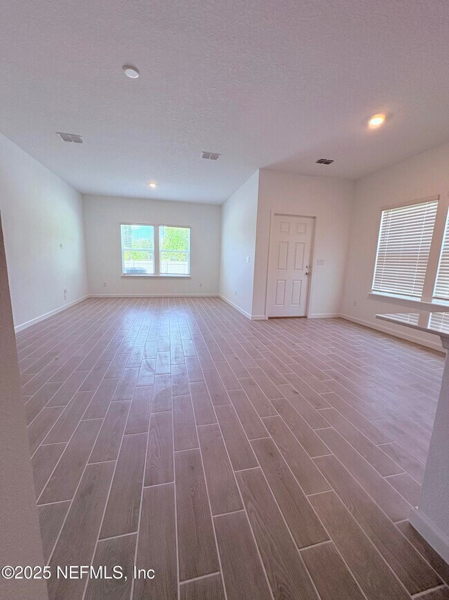 Photo - 2229 Windward Cay Ln