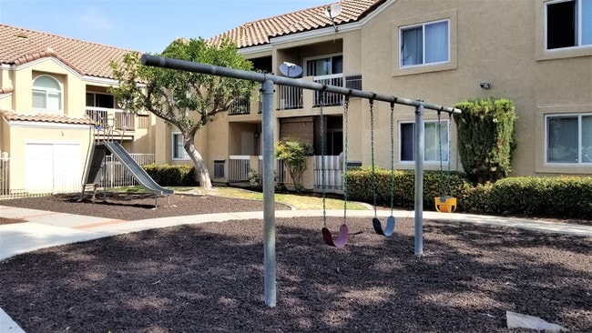 Photo - Durfee Terrace Apartments