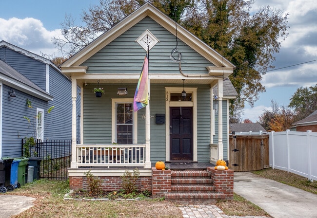 Building Photo - 313 7th St Rental