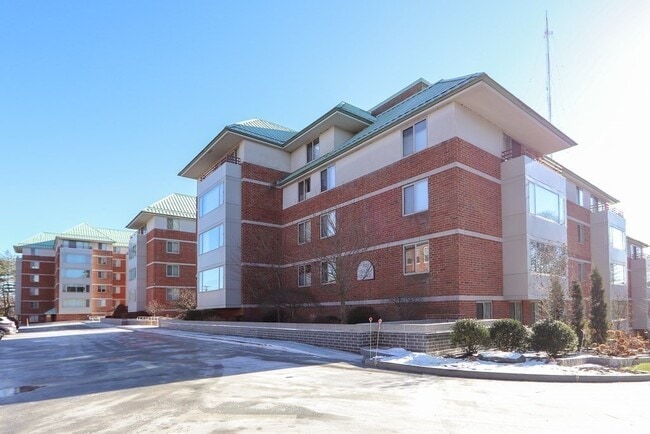 Photo - 183 Oak St Unit 304