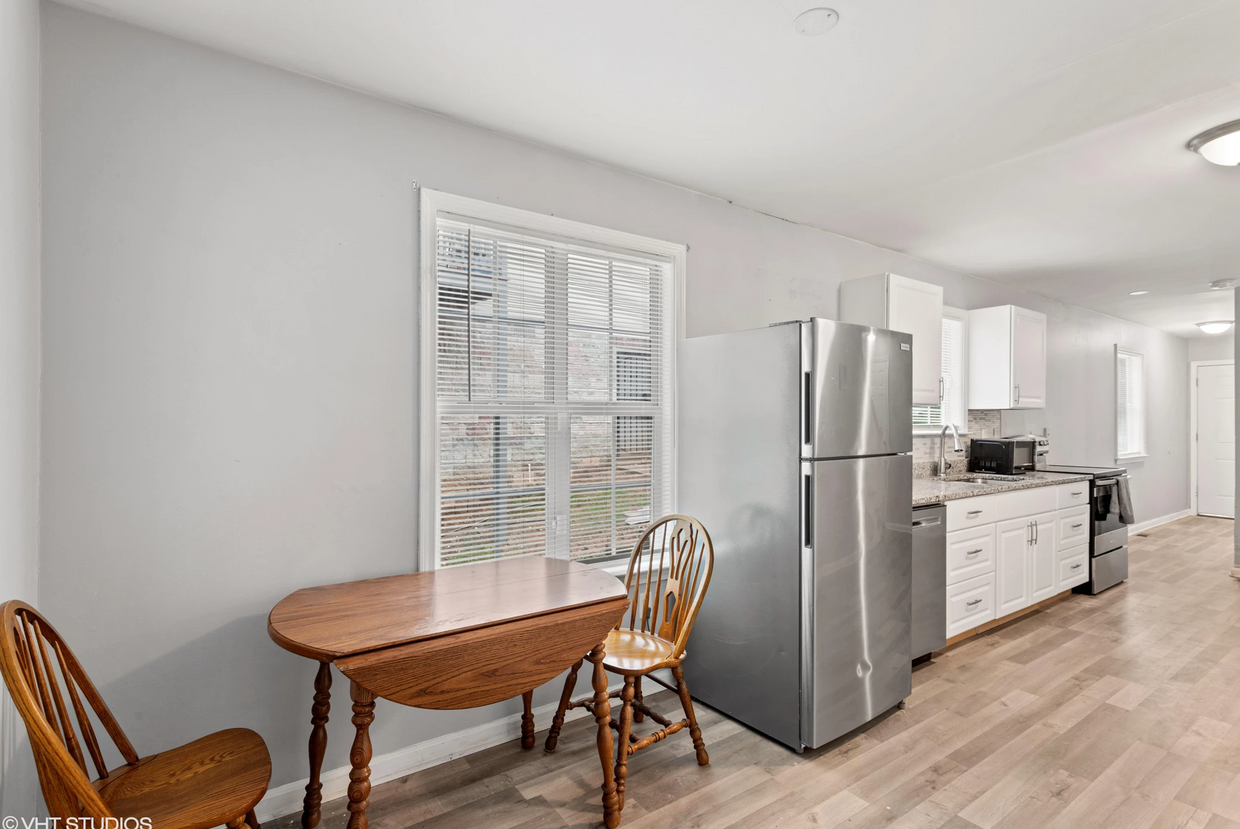 Room in Duplex on Jones Ave NW - Room in Duplex on Jones Ave NW