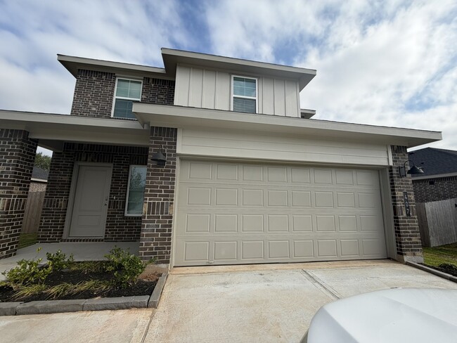 Photo - 407 Robin Ct