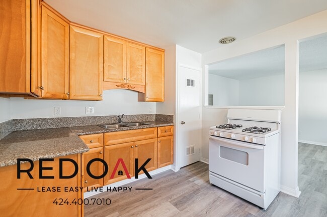 Photo - 4324 Walnut St Unit 11