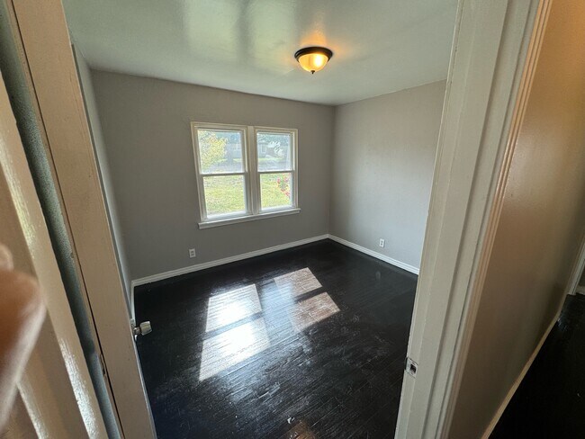 Photo - 2417 Orange St