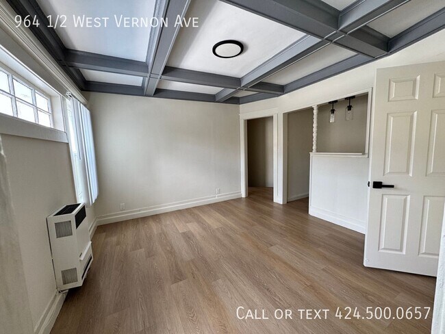 964 1/2 West Vernon Ave-