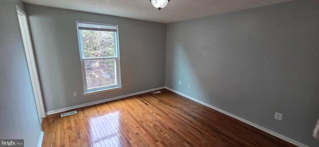 Photo - 223 Laura Anne Ct