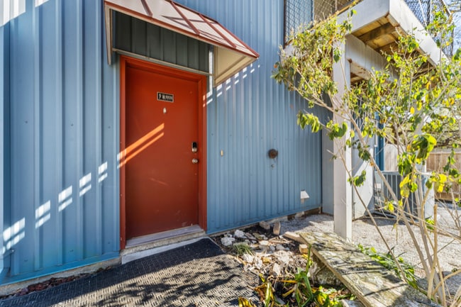 Photo - 1720 Nicholson Dr Unit 9
