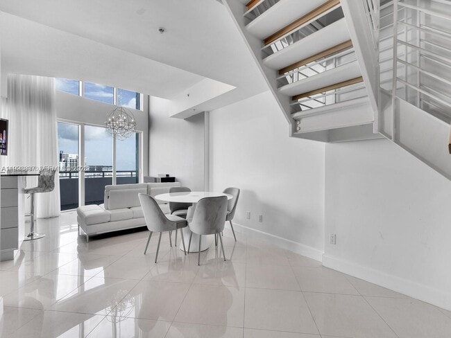 Photo - 60 SW 13th St Unit 4818