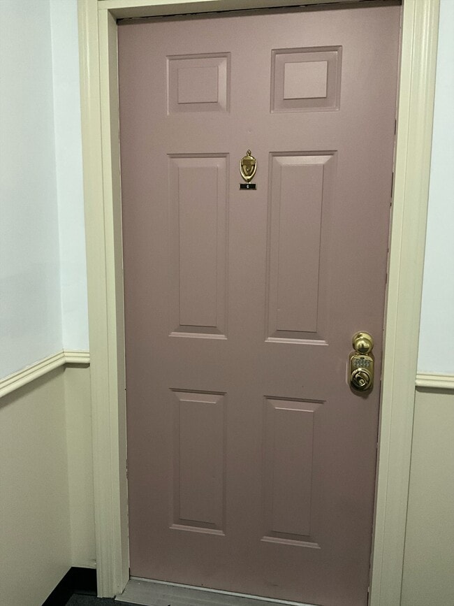 Photo - 15 Windsor Ct