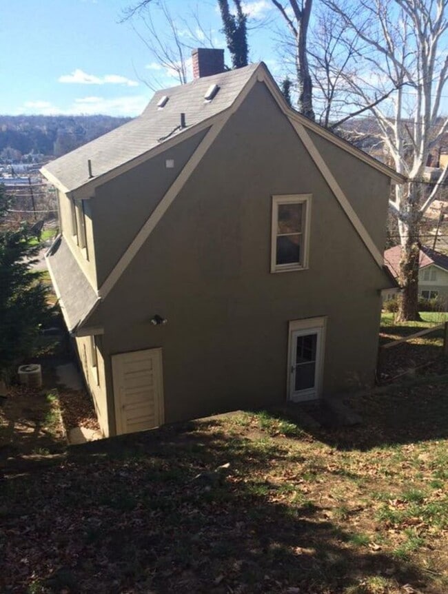 Photo - Charming Two Bedroom Home Overlookong Char...