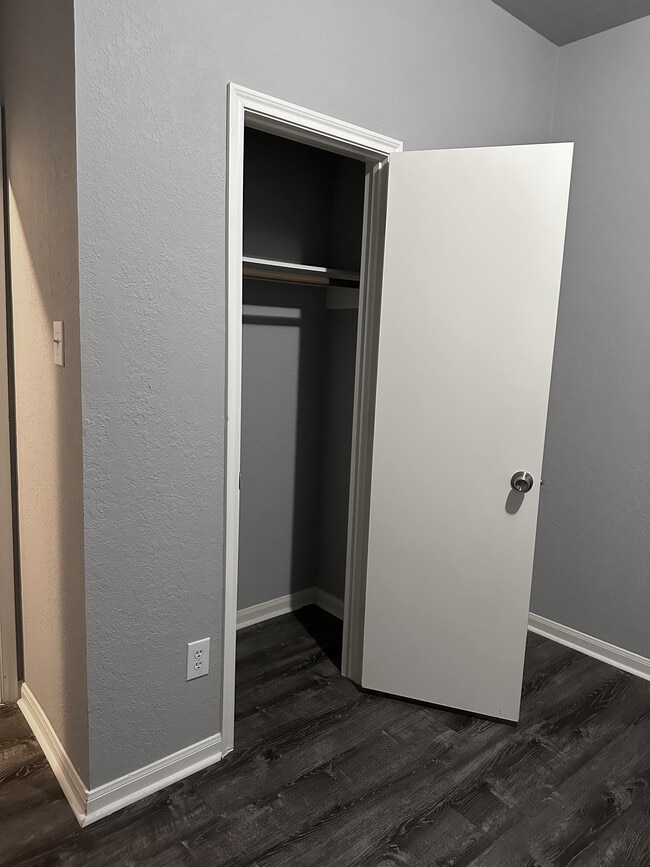 Photo - 8007 Arbury Glen Ln