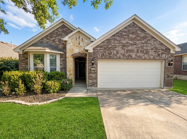 Building Photo - *COMING SOON* AMAZING 3 Bedroom 2 Bath Home w/ Office Room Near Alamo Ranch!