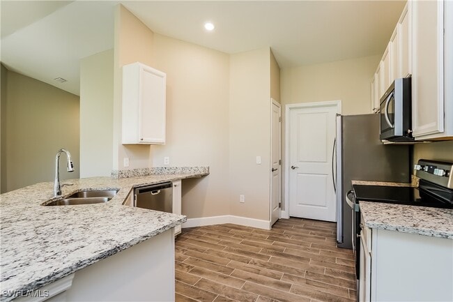 Photo - 2903 8th St W
