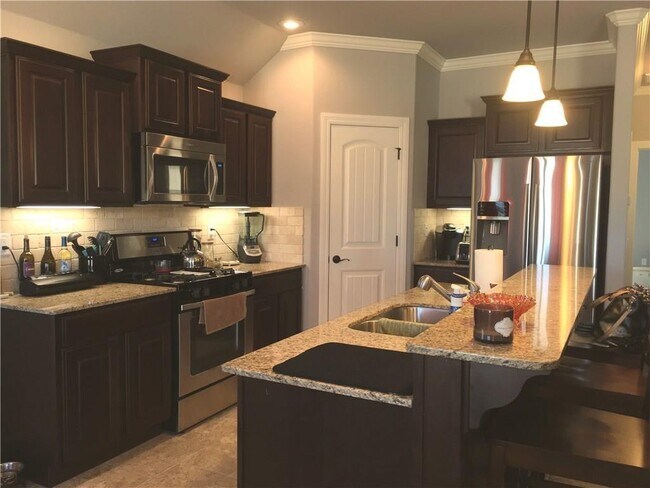 Photo - 2960 W Topaz Dr