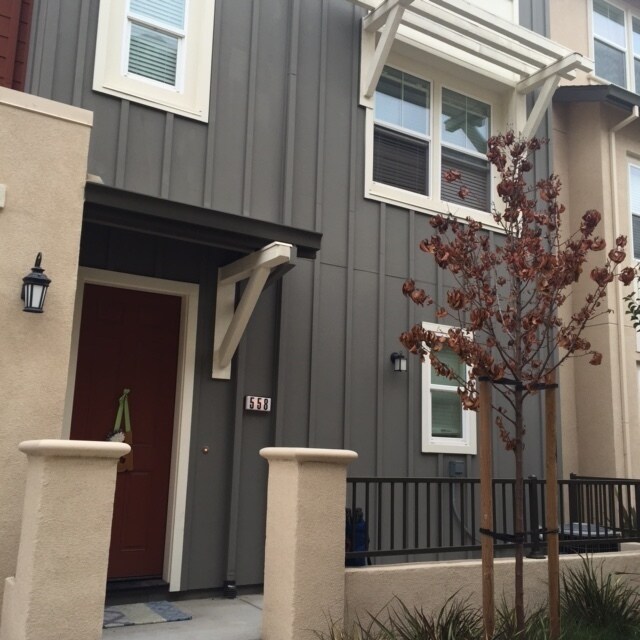 Epic REA/Azari PM- Amazing townhouse ready... - Epic REA/Azari PM- Amazing townhouse ready...