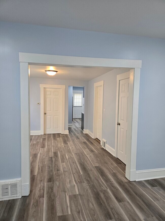 Photo - 2105 W 93rd St Unidad 2105 North