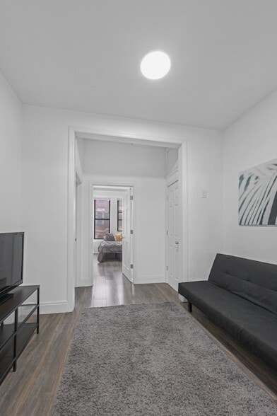 Photo - 207 W 136th St