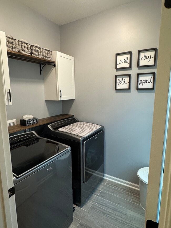 Photo - 206 Tuscany Ct