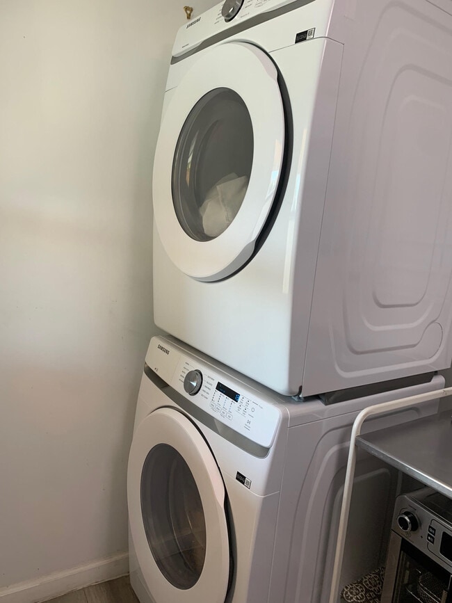 Photo - 2131 Arthur St Unit #