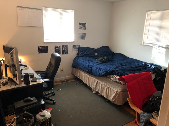 Photo - 731 S Woodlawn Ave Unit 731 Woodlawn Apt A