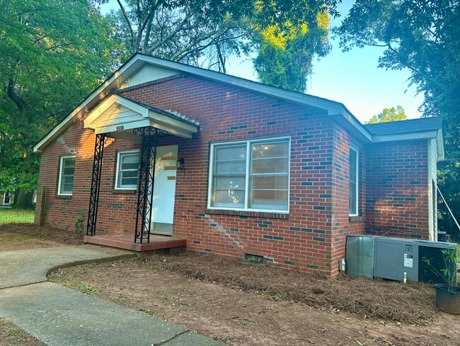 Building Photo - 5538 Manning Rd Rental