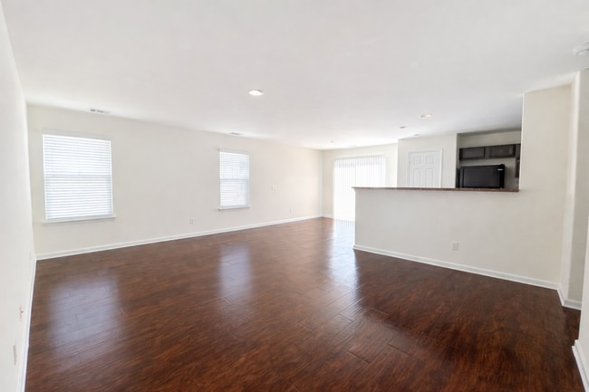 Photo - 10 Millie Ln