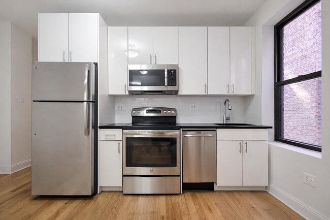 Photo - 615 Fort Washington Ave Unidad 4A