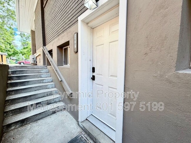 Photo - 1994-1996 McClelland St