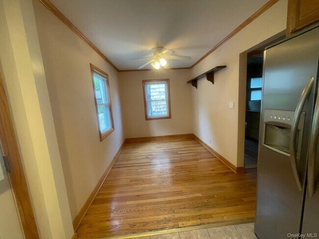 Photo - 1760 Slocum St
