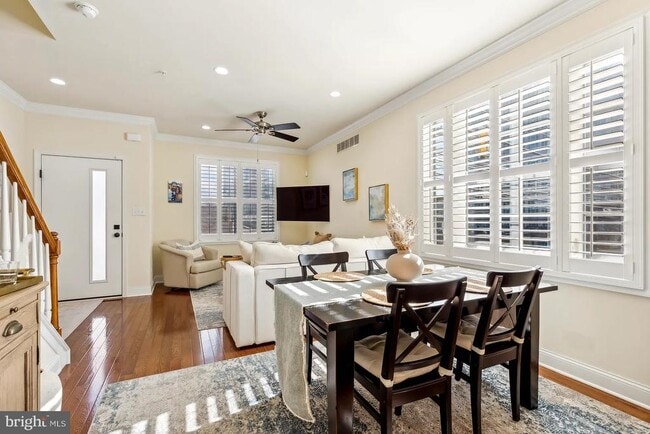 Photo - 103 Front St