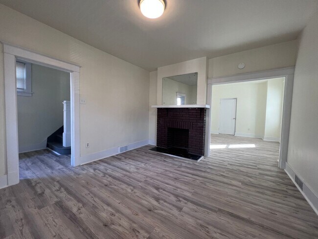 Photo - 2BR 2 Bath house with detached 2 door garage!