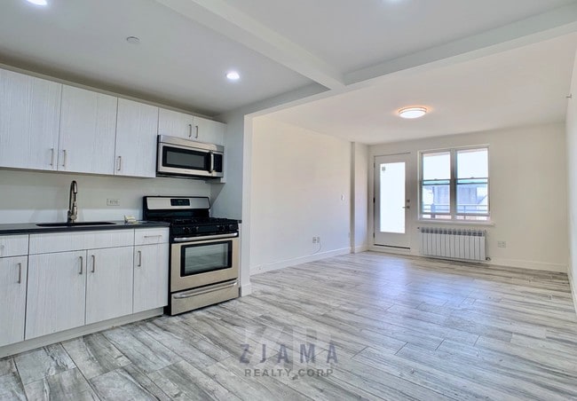 Photo - 106 Remsen Ave Unidad D Rental