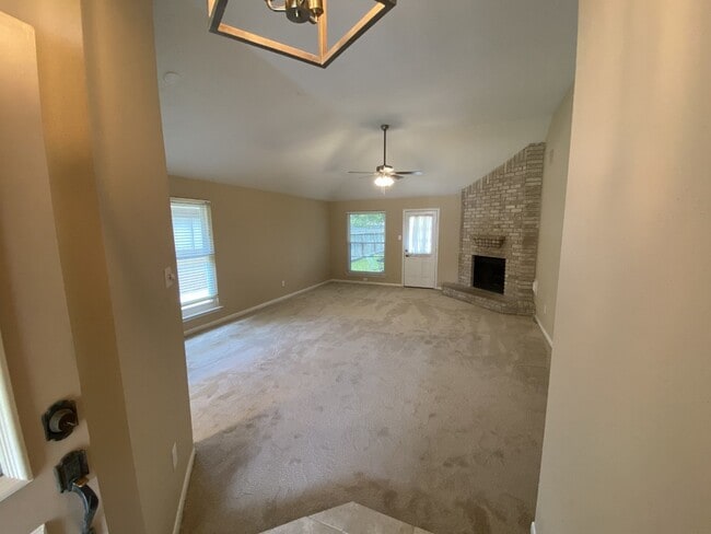 Photo - 8646 Sunny Ridge Dr
